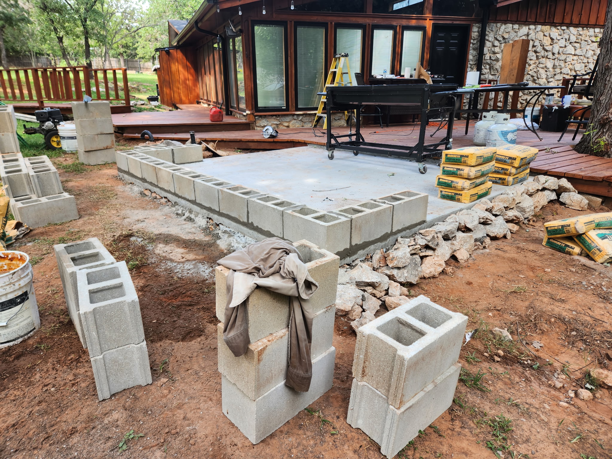 Cylinder block for pergola and cement